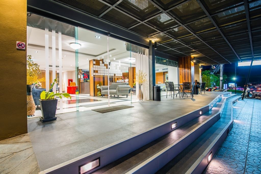 general-main-building