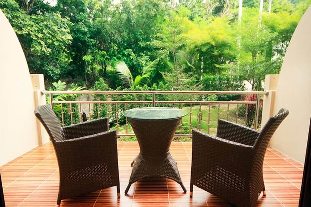 rooms-deluxe-garden-room