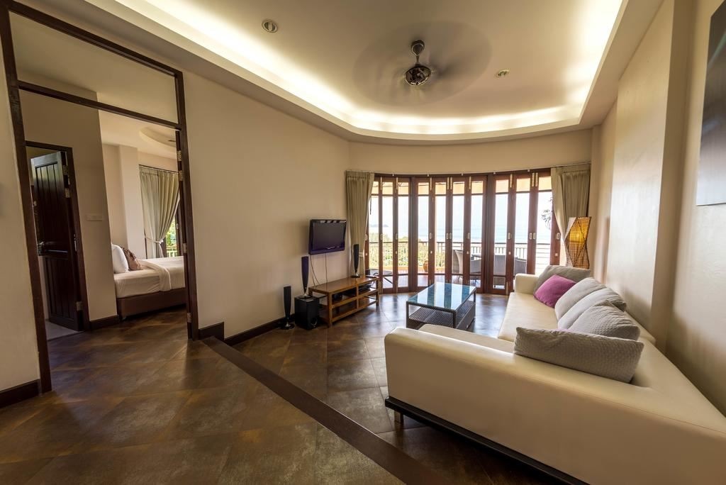 rooms-sunset-2br-penthouse