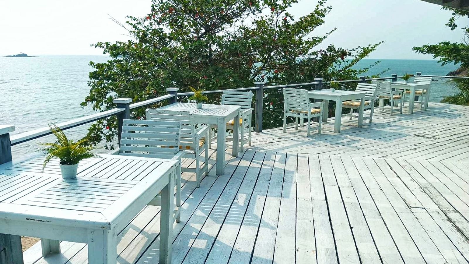 restaurants-coco-beach-restaurant