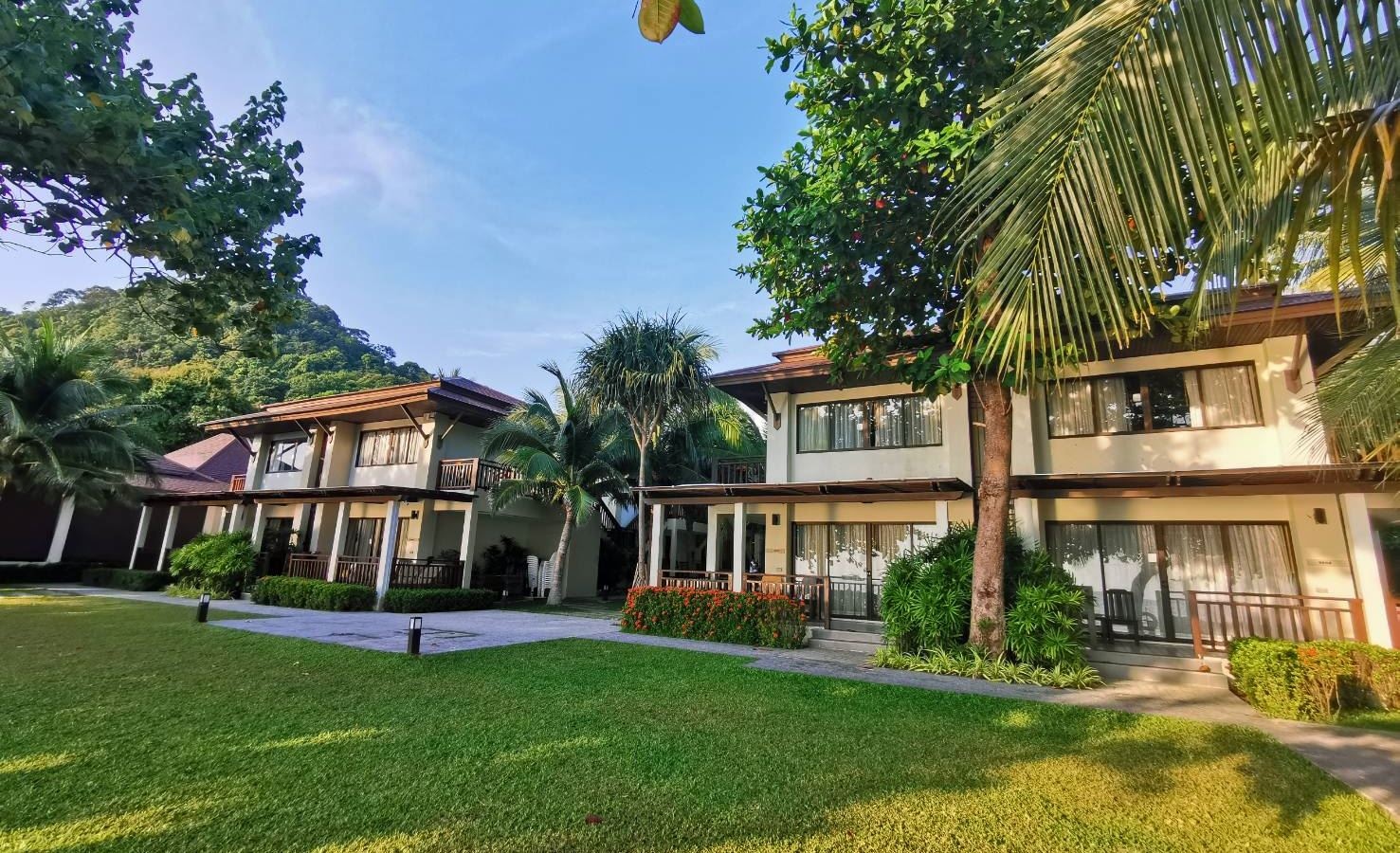 rooms-beach-front-chalet