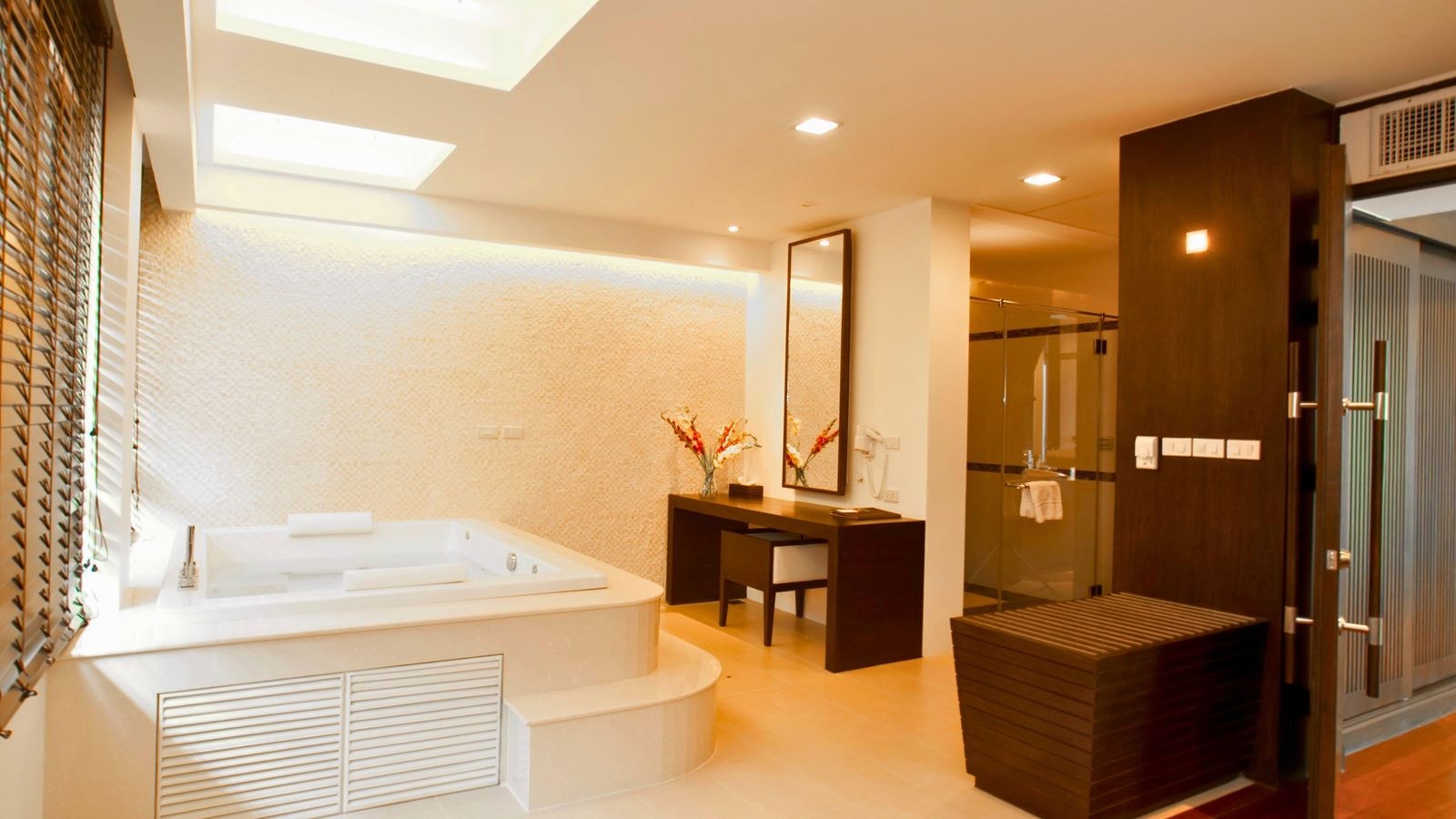 rooms-hillside-grand-suite-room