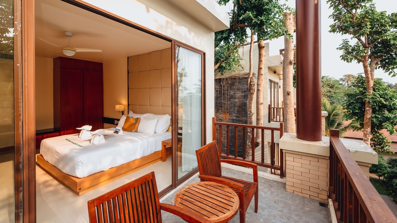 rooms-seaside-junior-suite-room