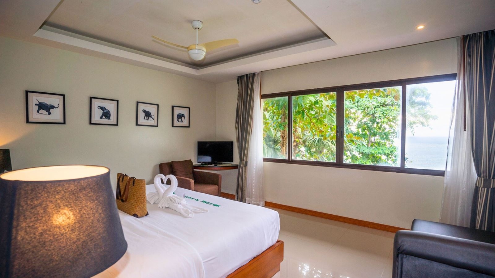 rooms-beach-front-chalet