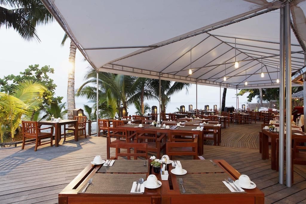 restaurants-sea-breeze-restaurant