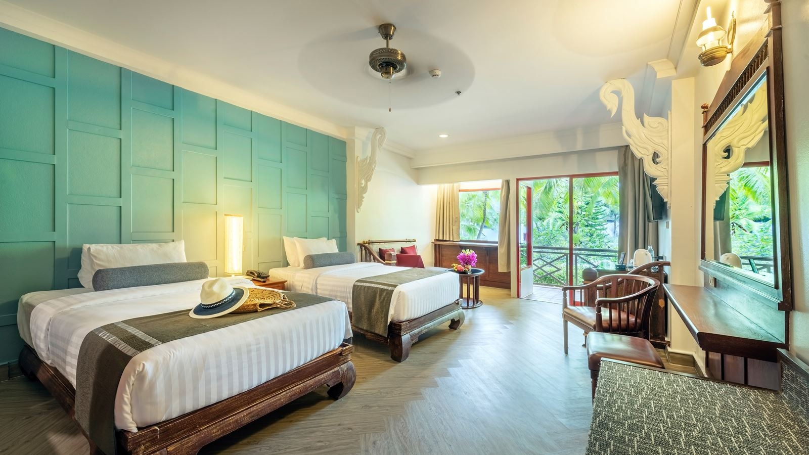 rooms-executive-room