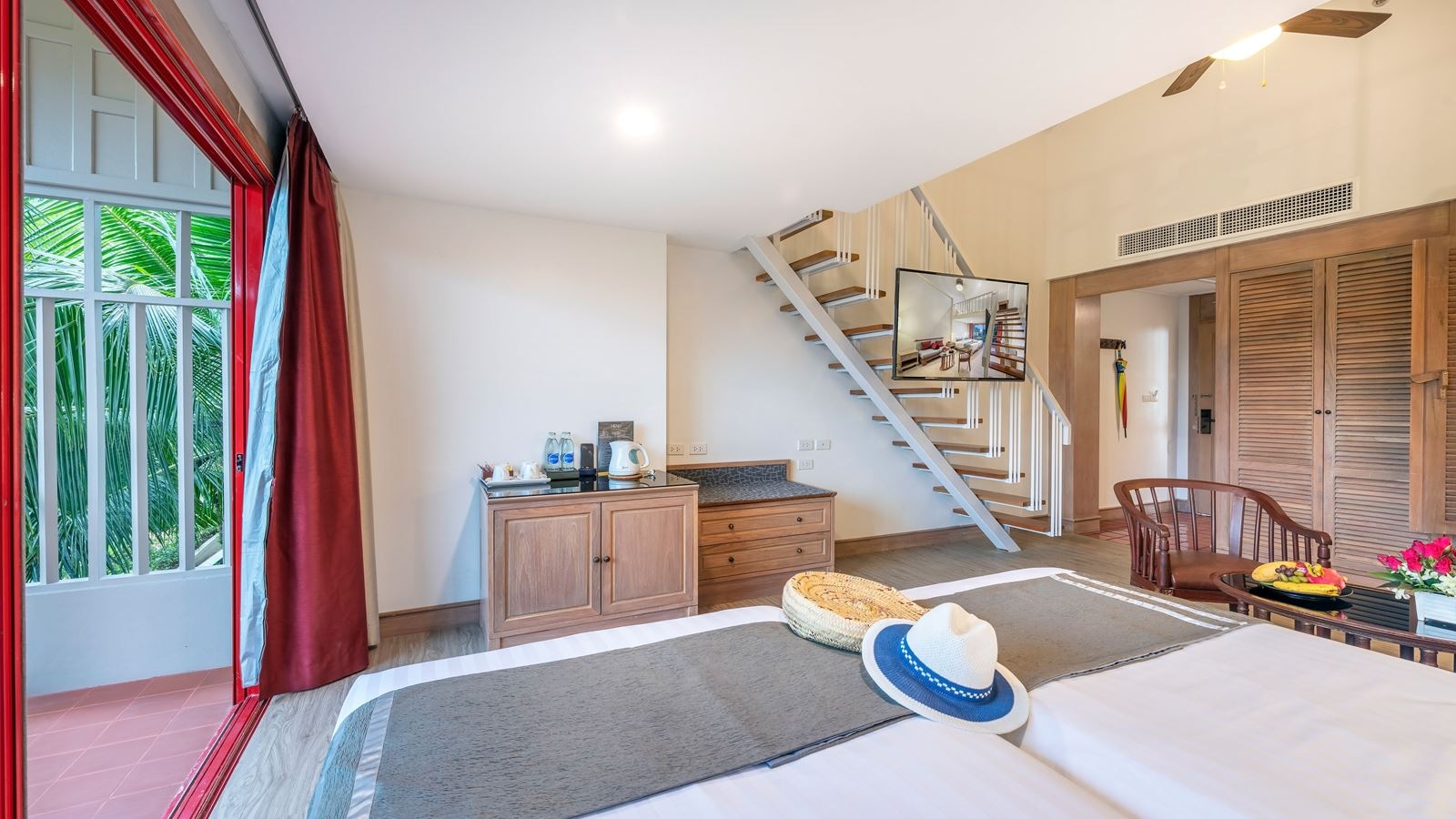 rooms-family-duplex-room