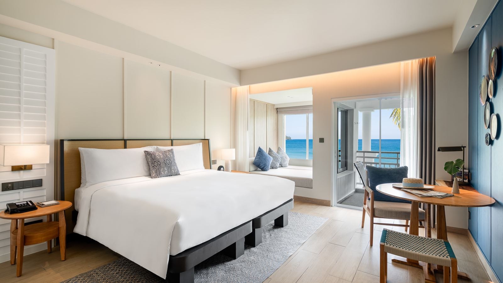 rooms-ocean-front-terrace