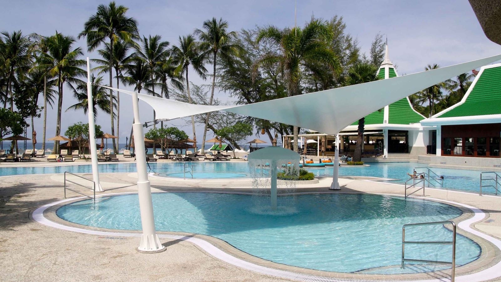 pools-outdoor-childrens-pool