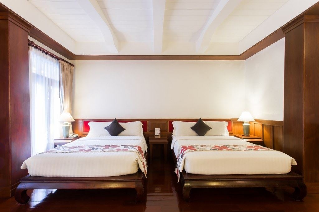 rooms-deluxe-pool-access-room