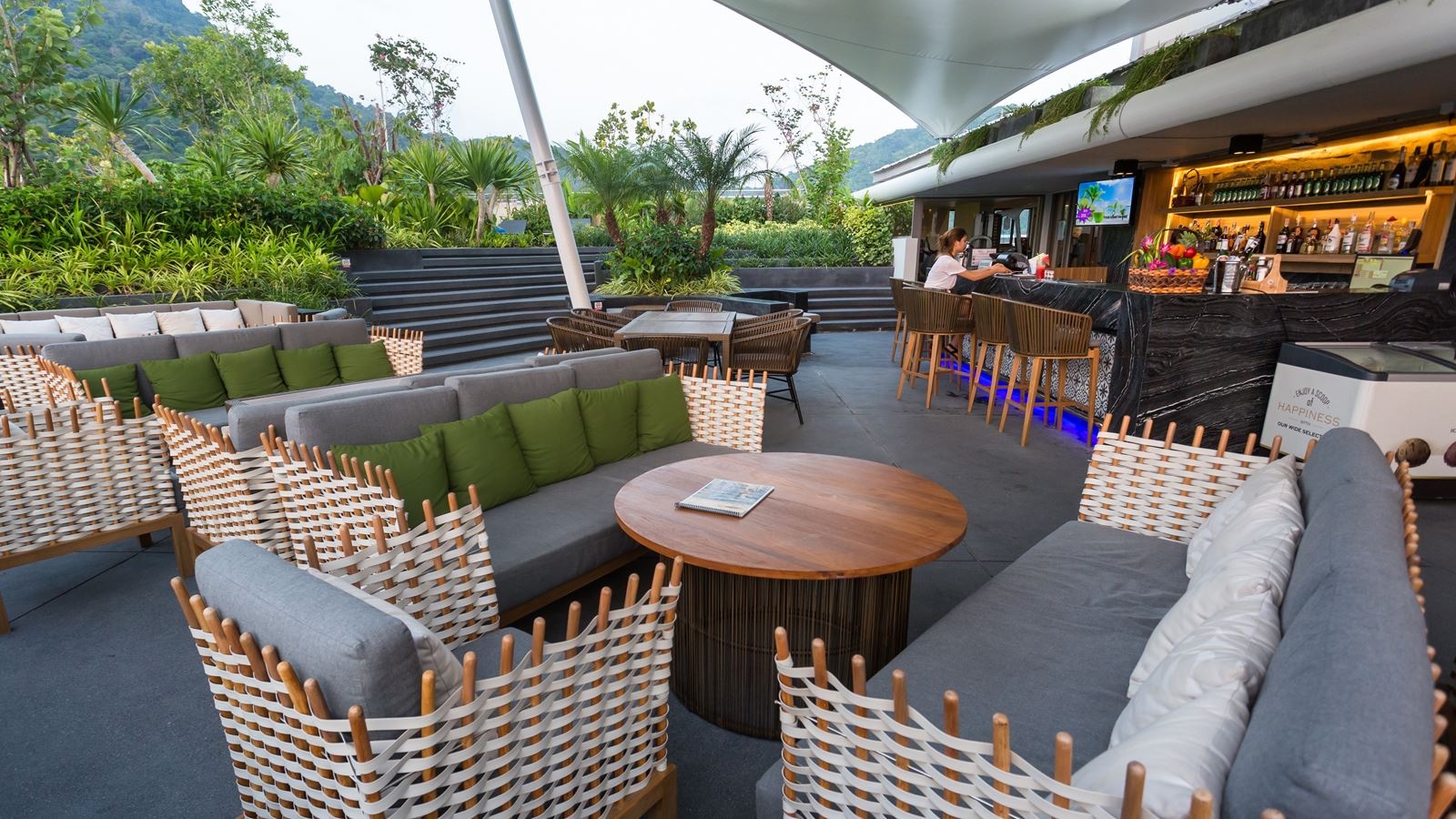 restaurants-cross-way-bar