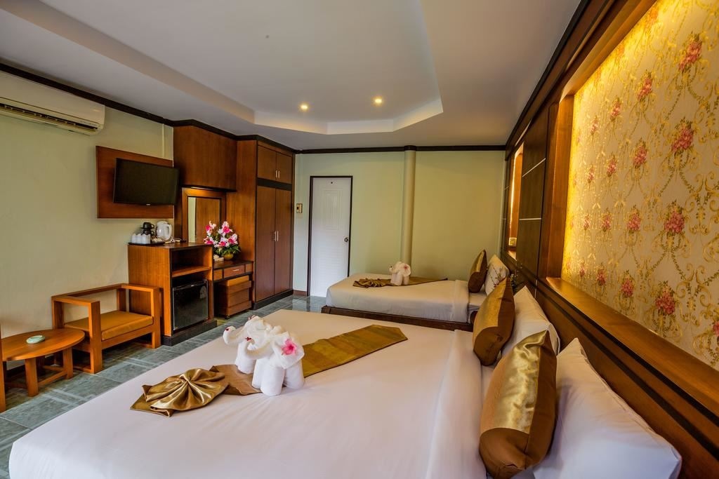 rooms-deluxe-triple-bungalow