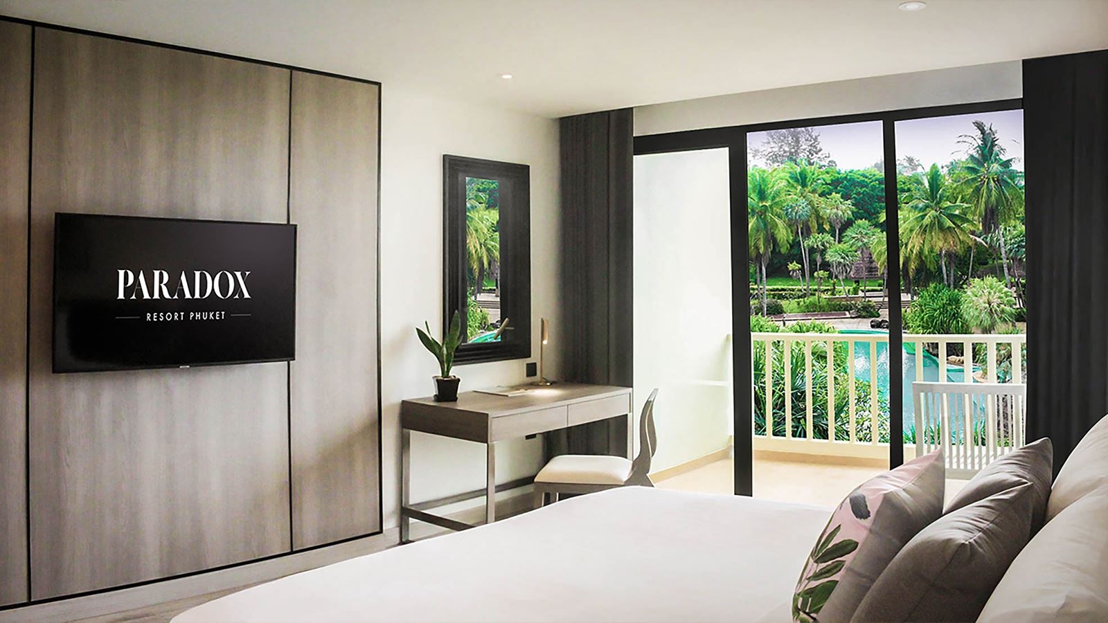 rooms-paradox-superior