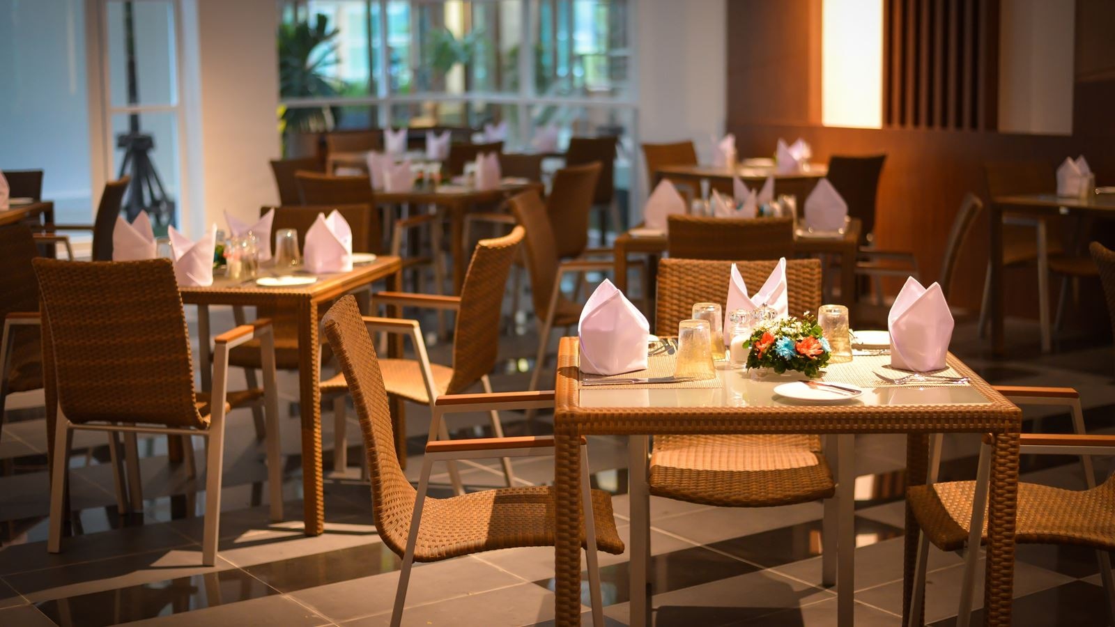 restaurants-the-harbour-restaurant