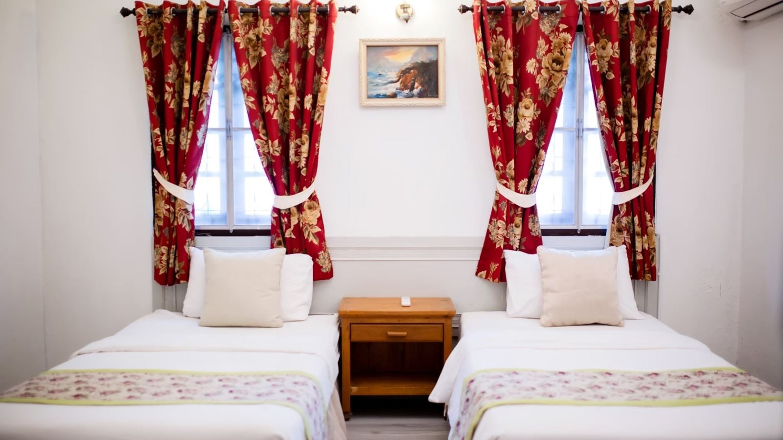 rooms-morocco-pool-villa-6-bedrooms--private-swimming-pool-and-western-style-kitchen