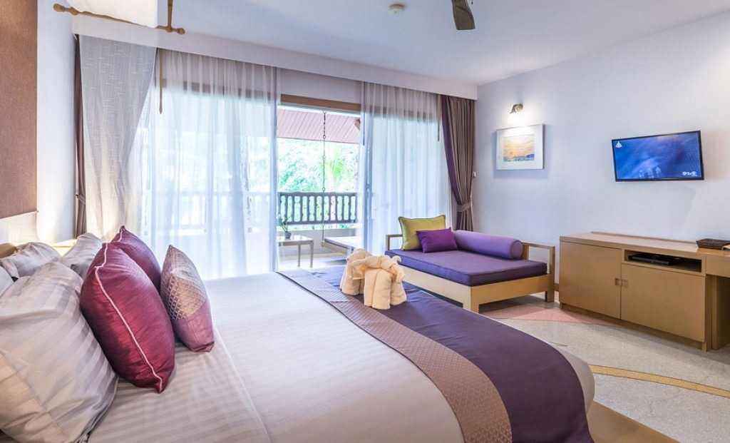 rooms-honeymoon-chalet