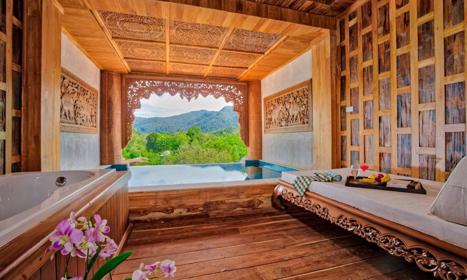 rooms-pool-suite-water-view