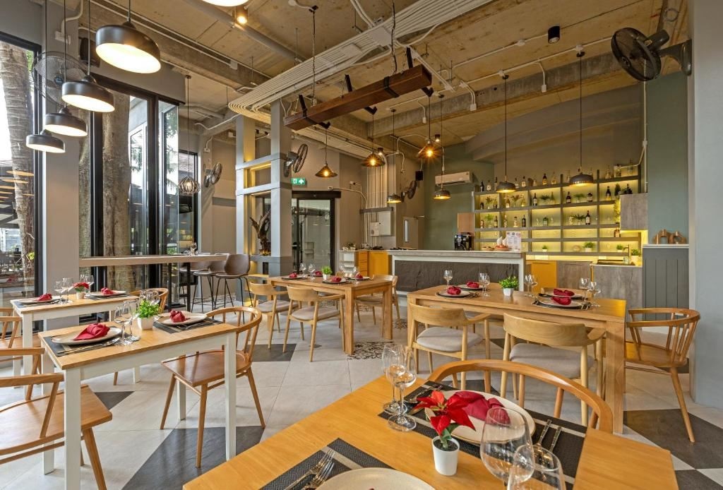 restaurants-restaurants