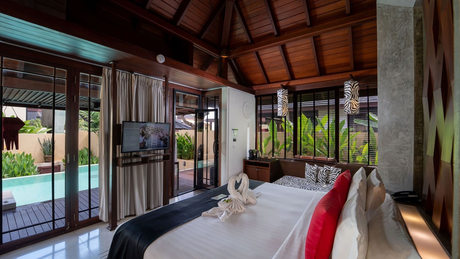 rooms-grand-pool-villa