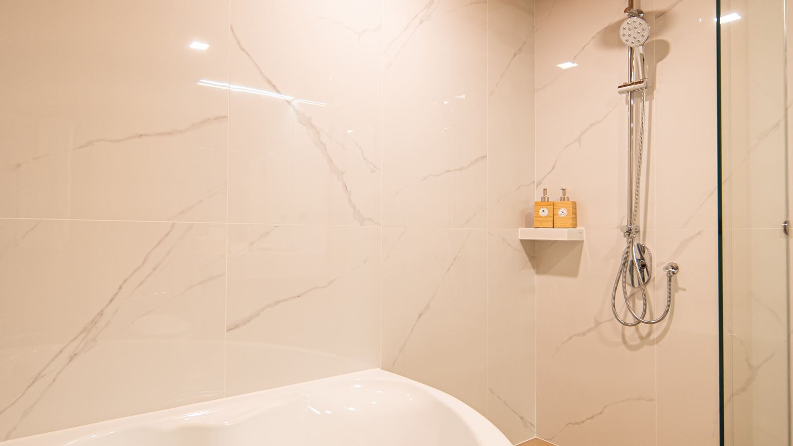 rooms-premier-city-view