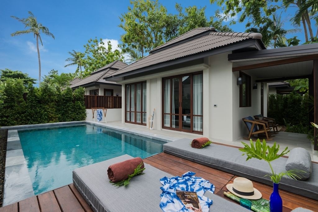 rooms-sea-breeze-pool-villa