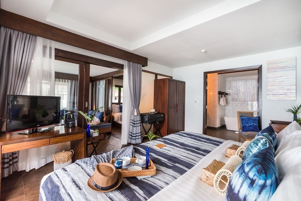 rooms-2bedroom-beachfront-pool-villa