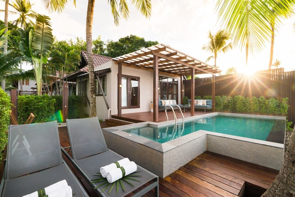 rooms-2bedroom-beachfront-pool-villa