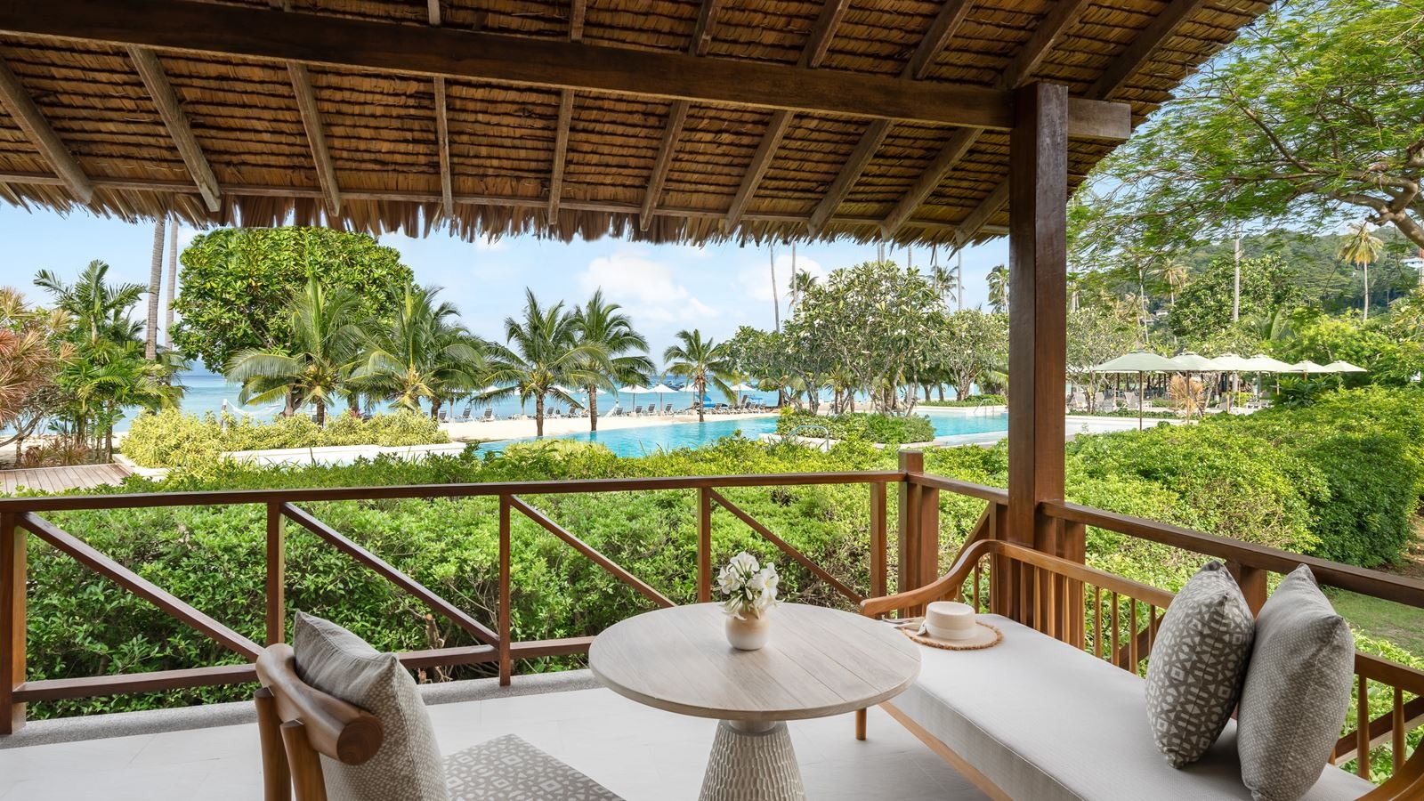 rooms-deluxe-sea-view-villa