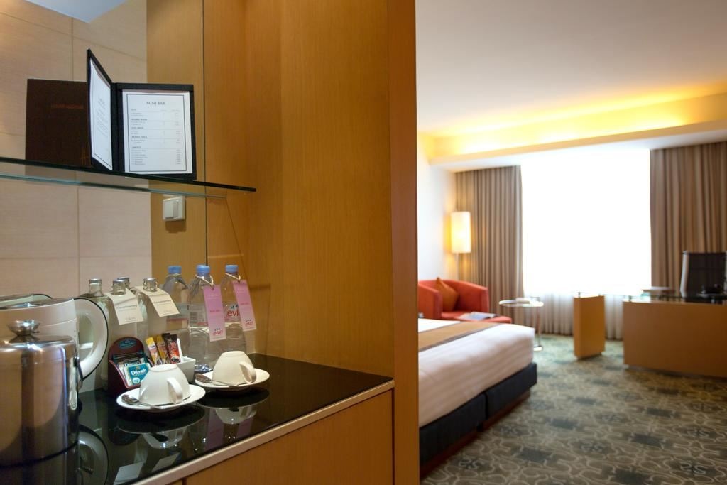 rooms-club-deluxe-room