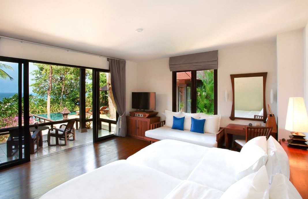 rooms-beachside-private-pool-villa-three-bedrooms