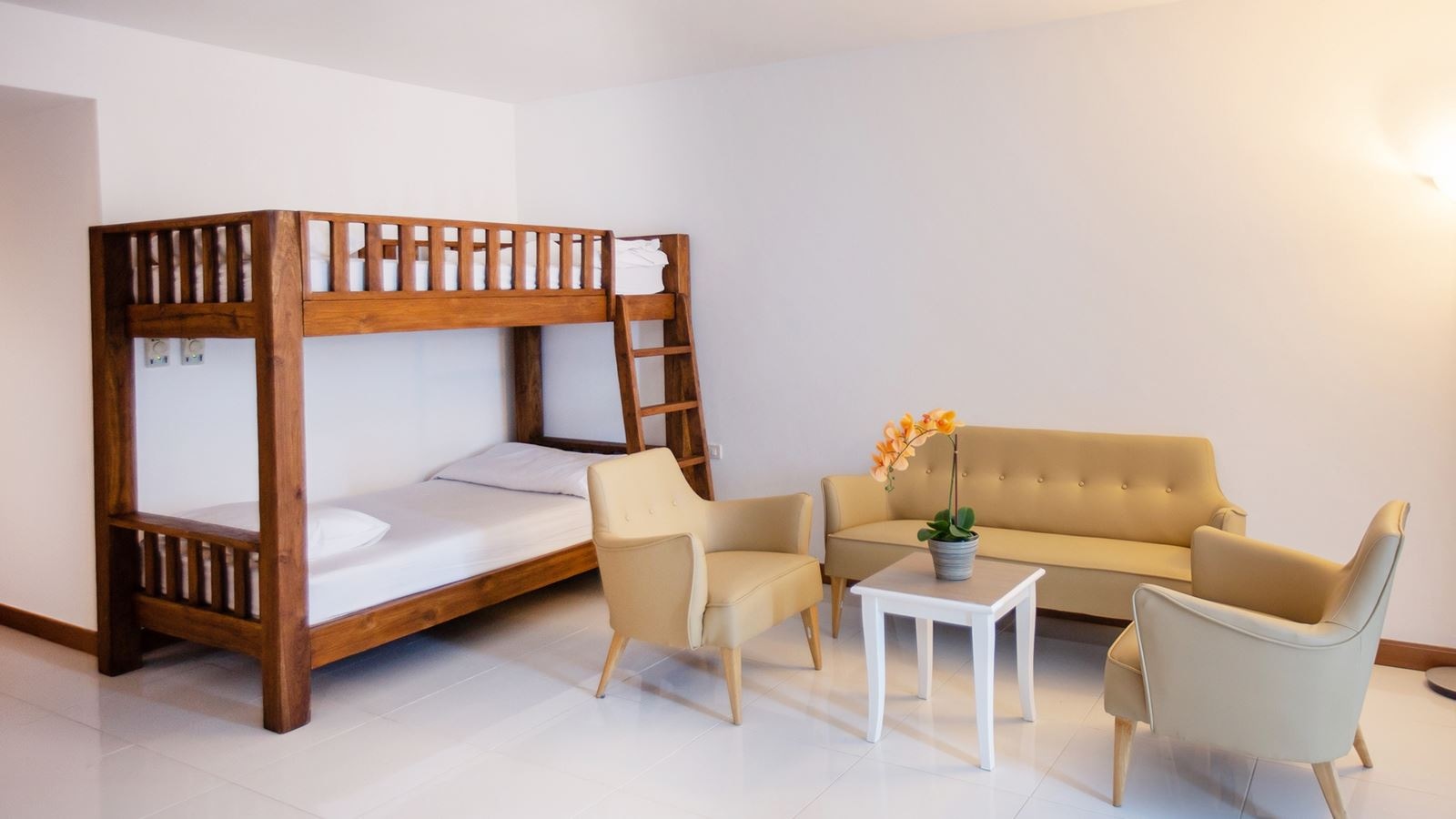 rooms-family-quadruple-room