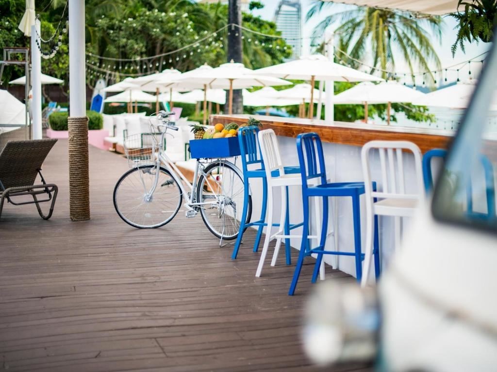 restaurants-the-beach-club-restaurant