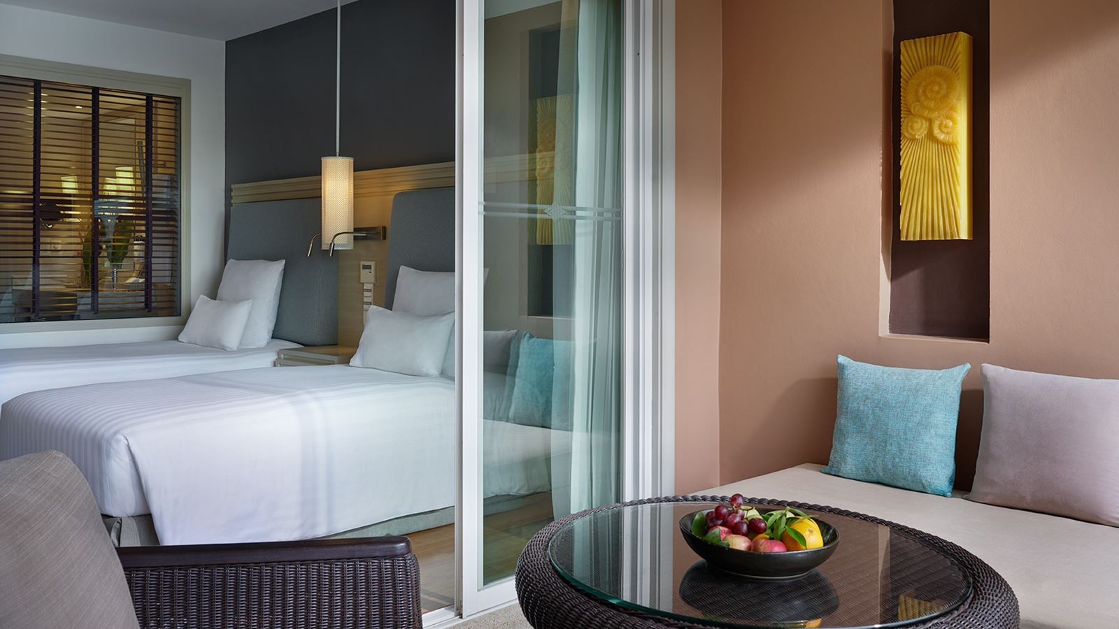 rooms-deluxe-sea-view