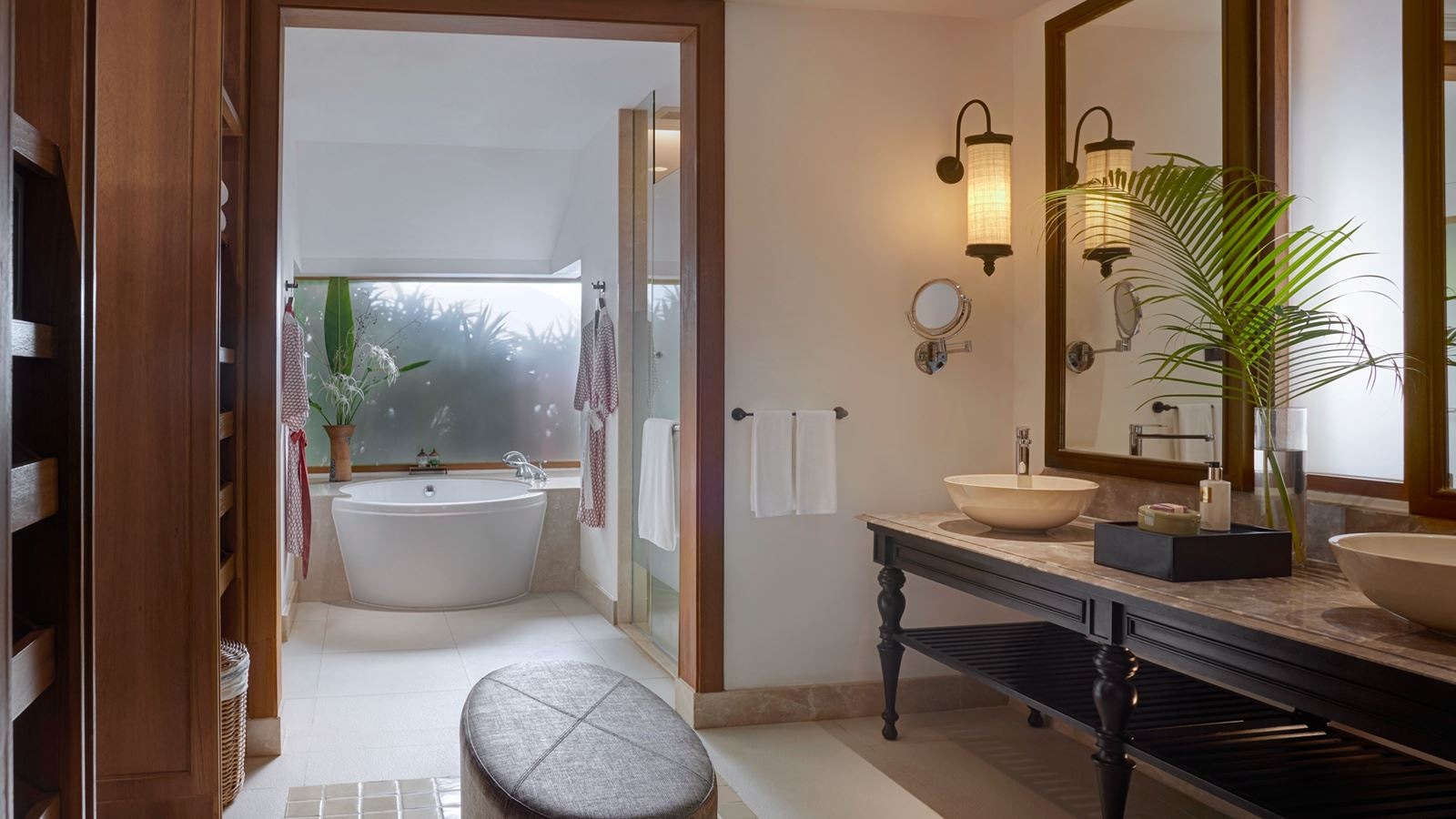 rooms-deluxe-beachfront-villa-with-plunge-pool