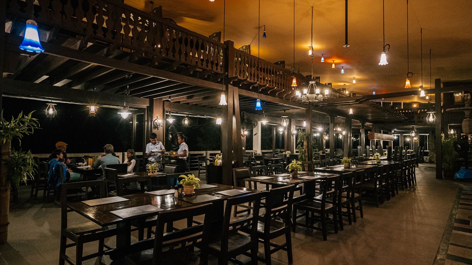 restaurants-sunset-restaurant