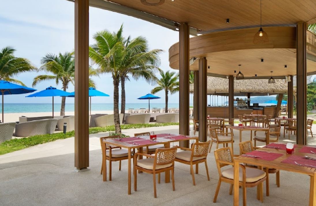 restaurants-xana-beach-club