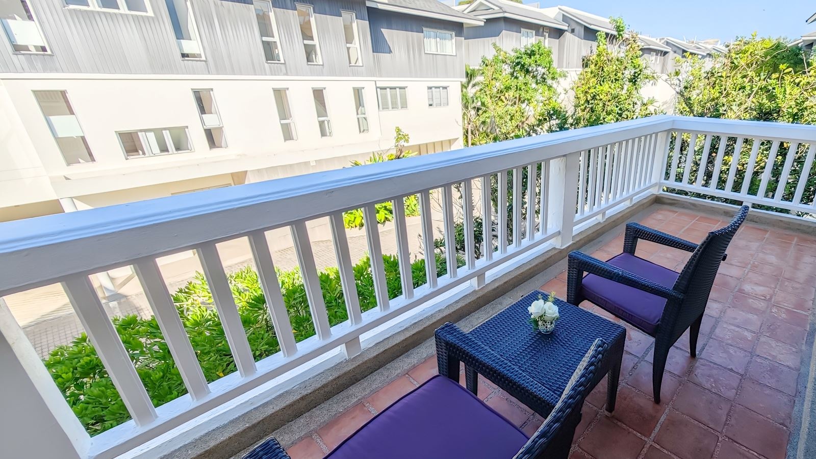 rooms-laguna-beachside--twin-room