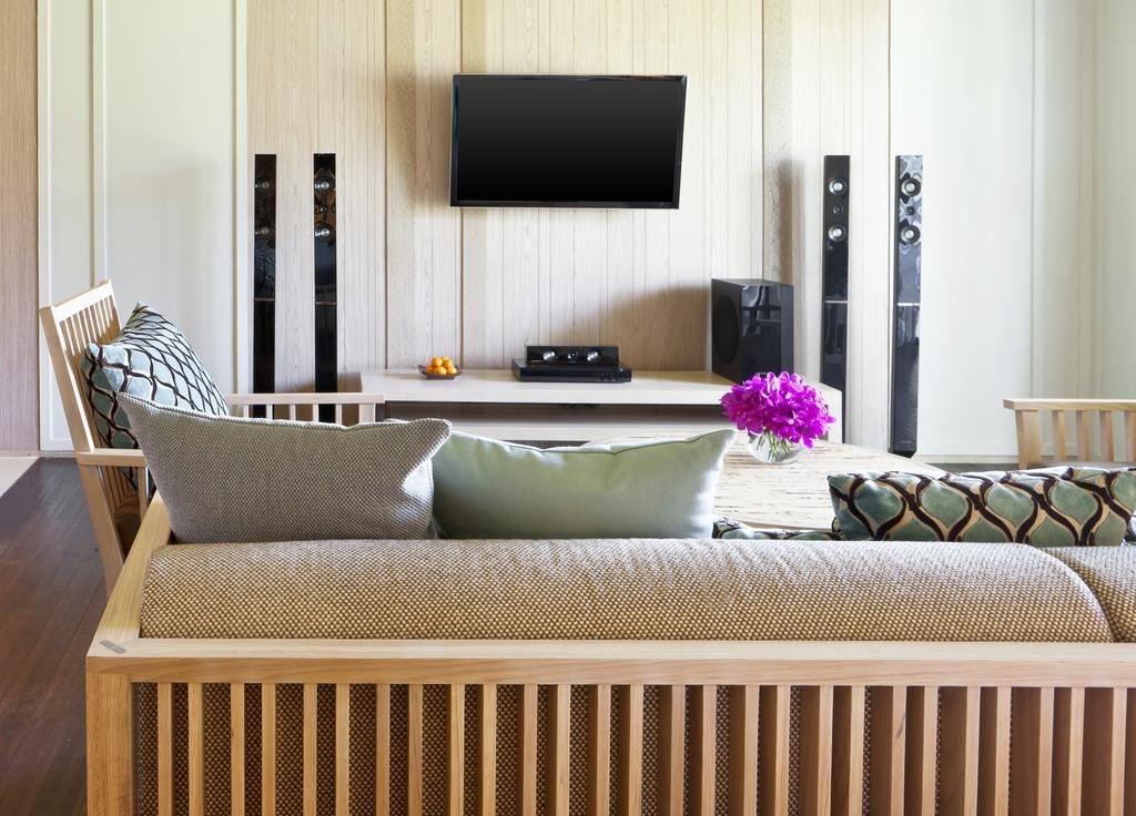 rooms-club-sea-facing-suite