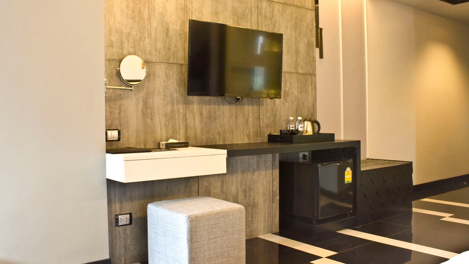 rooms-deluxe-city-view