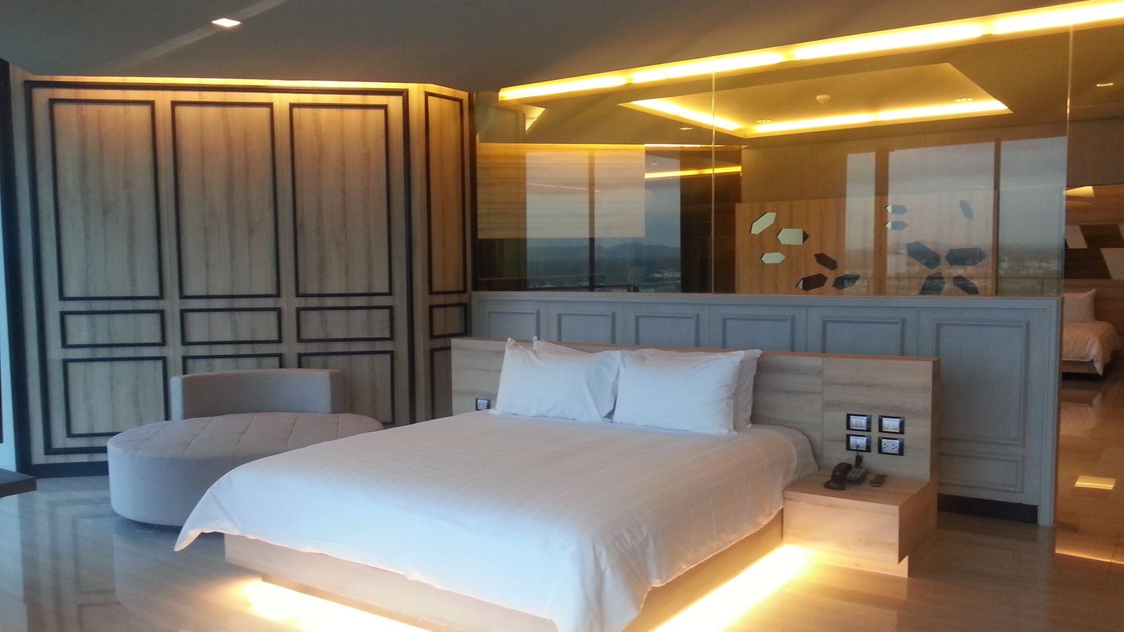 rooms-two-bedroom-suite