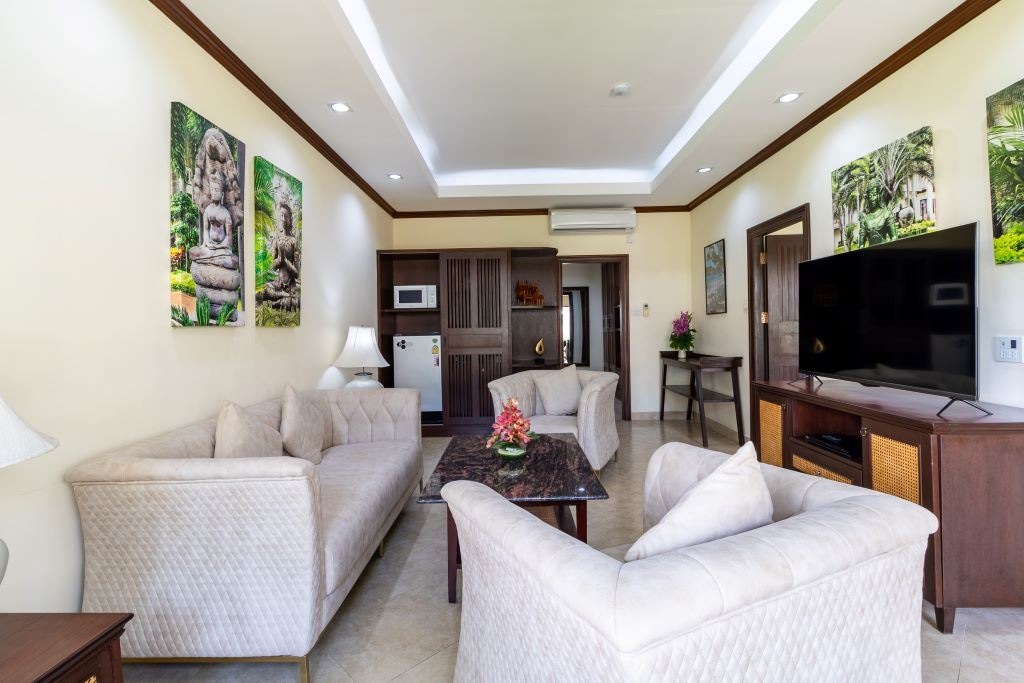 rooms-deluxe-1br-apartment-garden-view