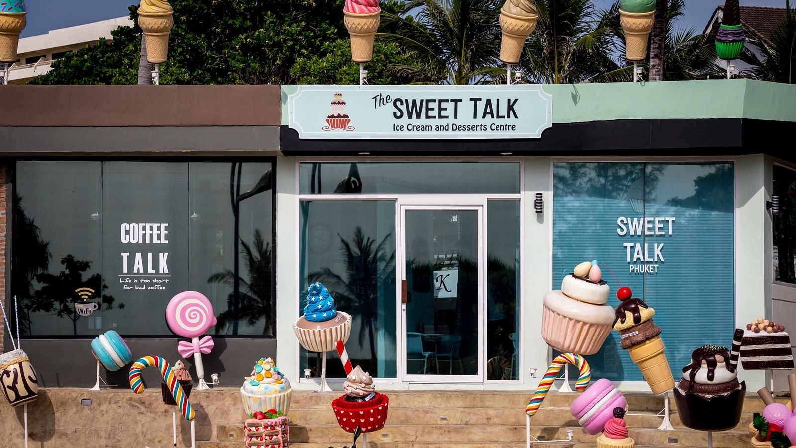 restaurants-coffee-talk-cafe