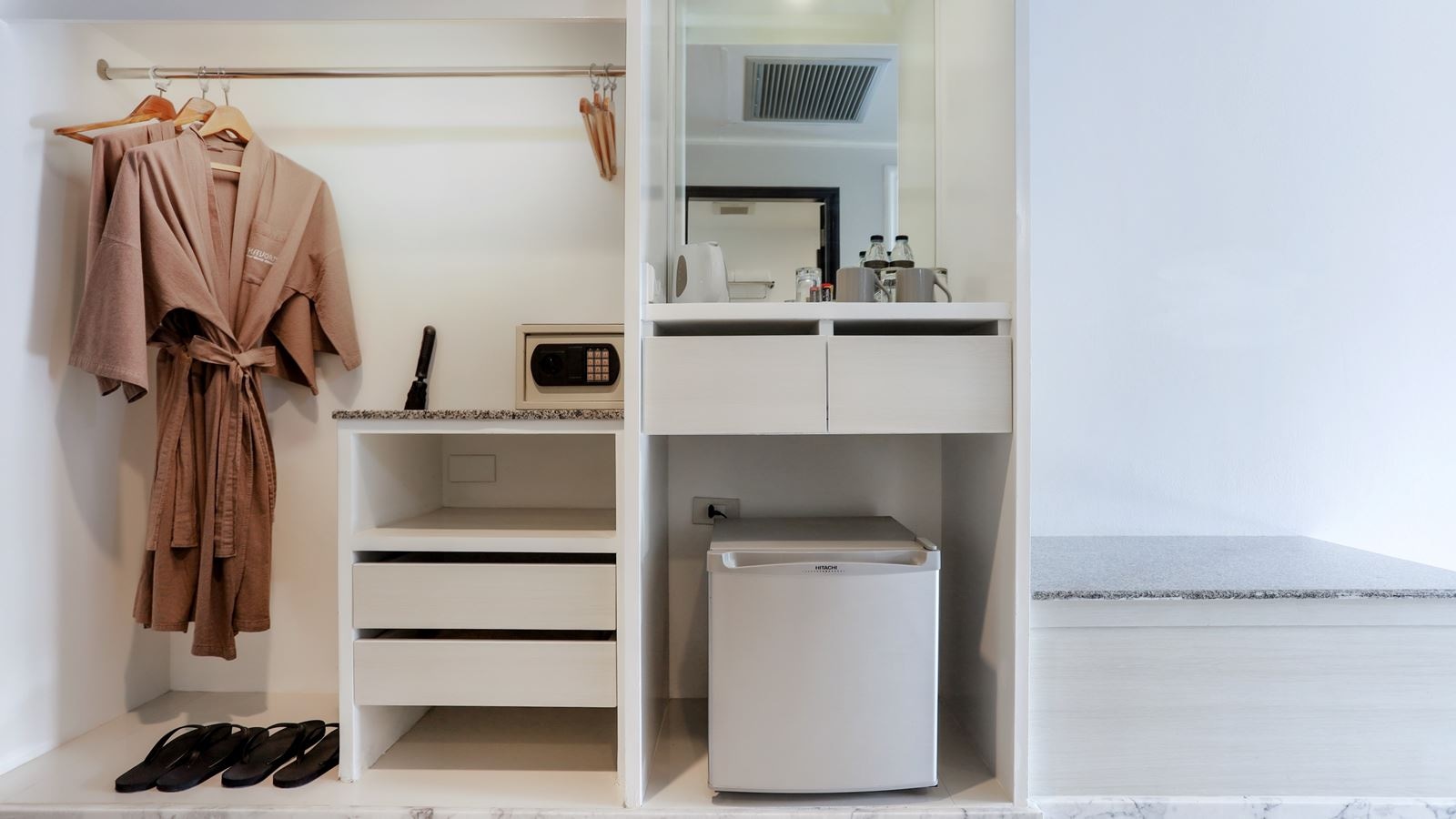 rooms-deluxe-terrace