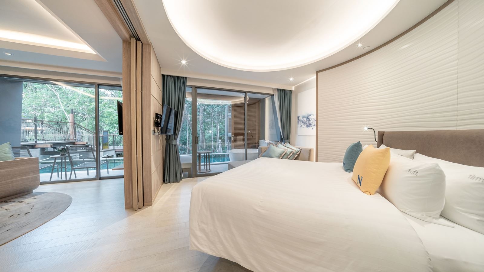 rooms-junior-suite-pool-access