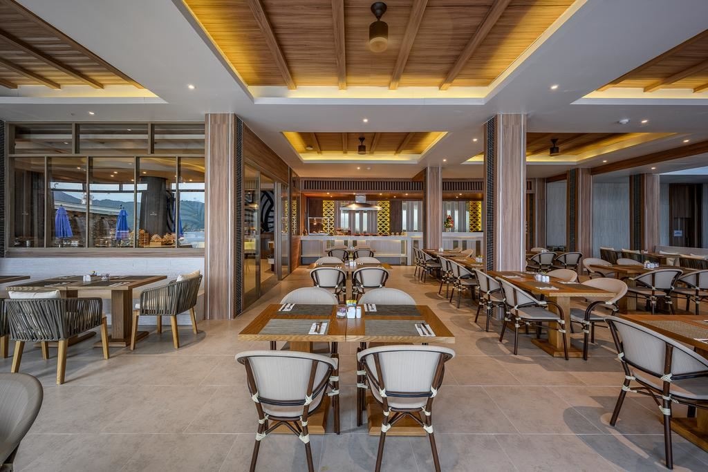 restaurants-blue-sea