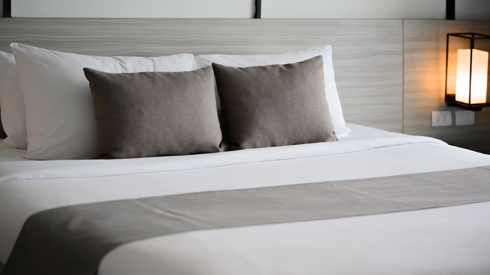 rooms-deluxe-seaview