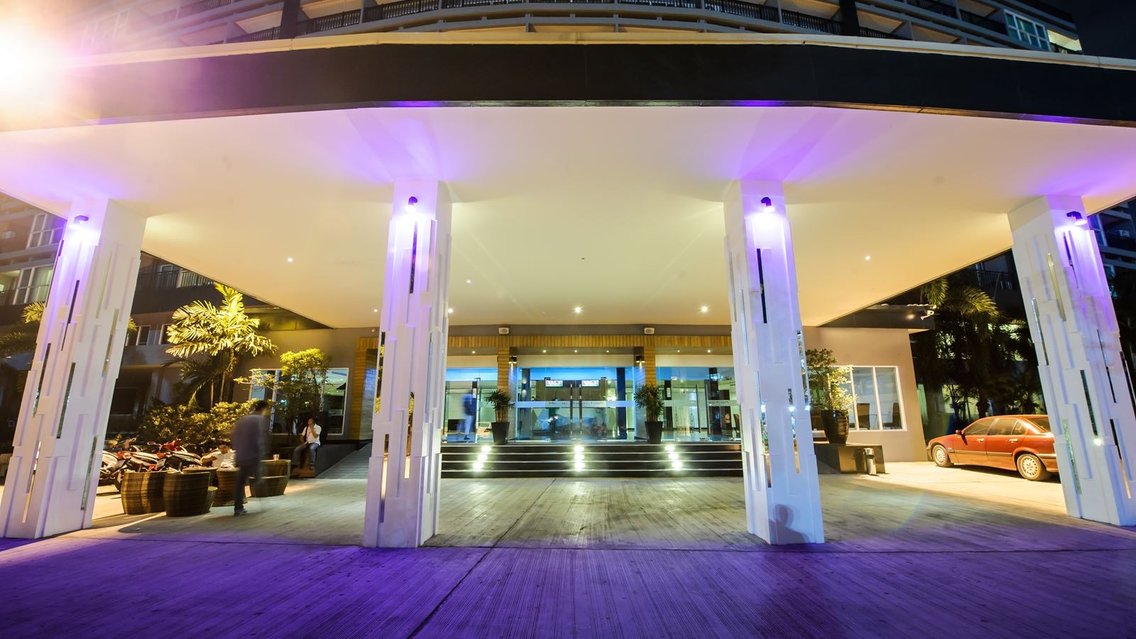 general-main-building