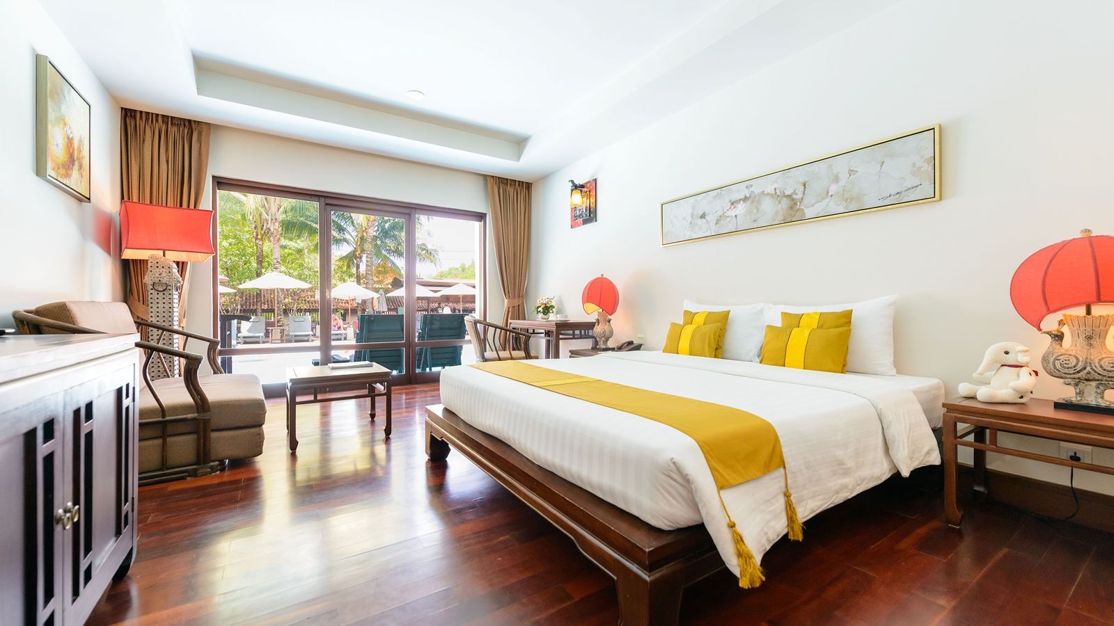 rooms-deluxe-pool-access