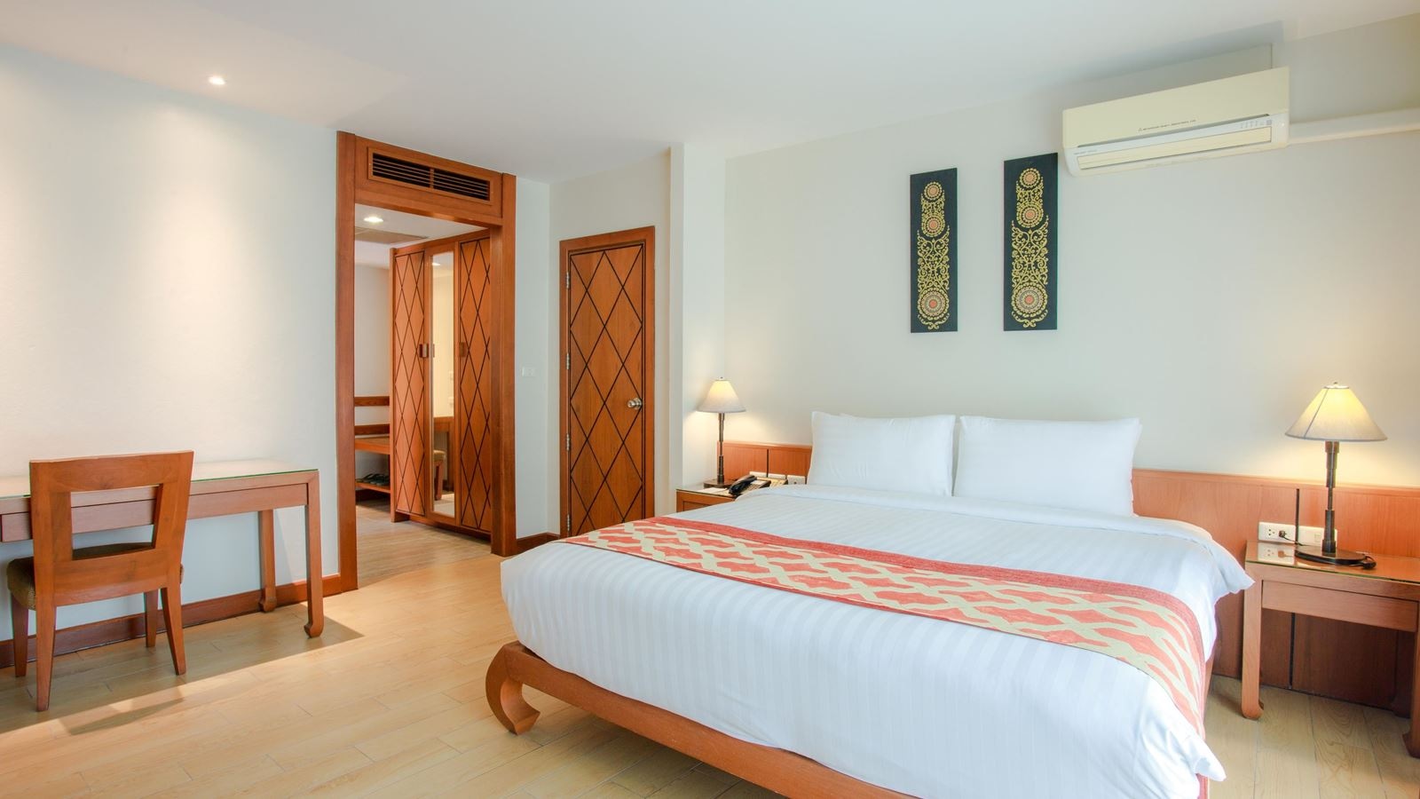 rooms-royal-executive-suite-2-bed-room