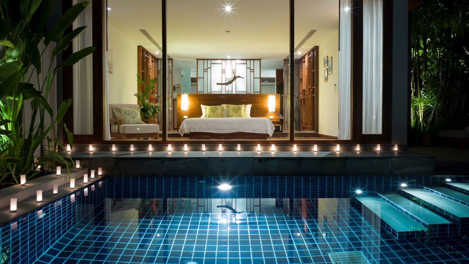 rooms-pool-residence